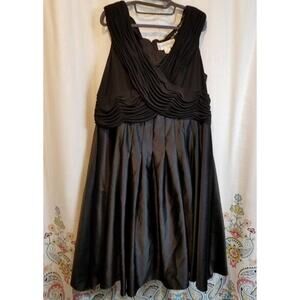 Jessica Howard little black dress empire waist plus size 22